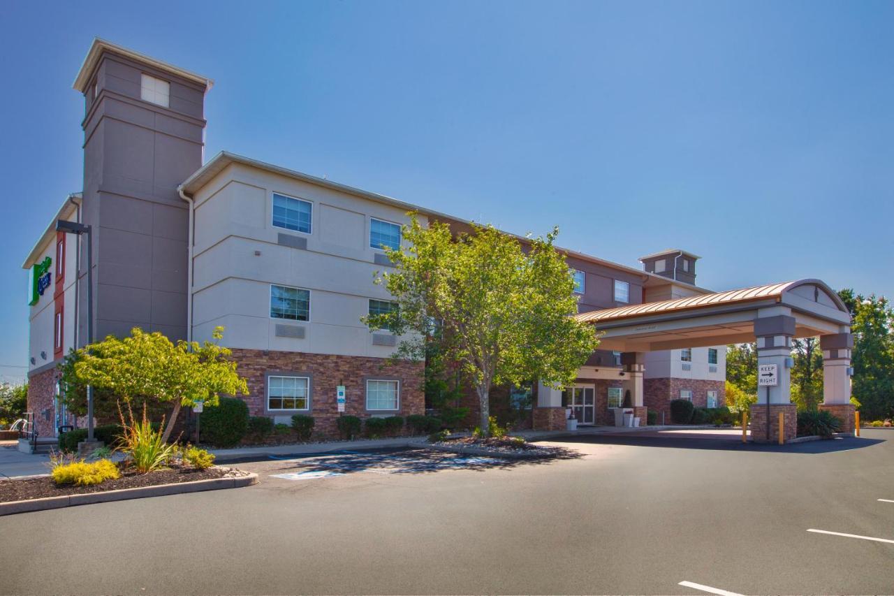 Holiday Inn Express Absecon-Atlantic City Area By Ihg Esterno foto