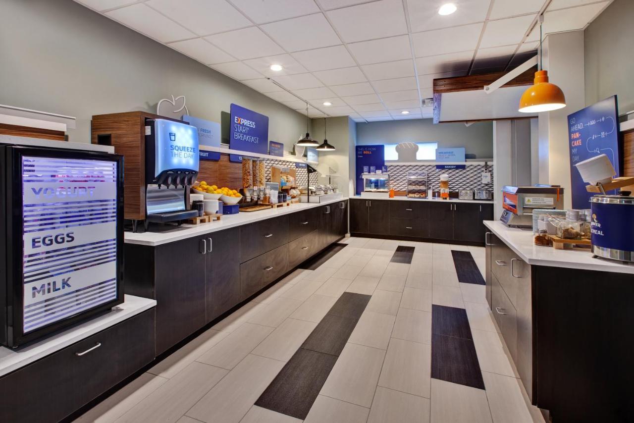 Holiday Inn Express Absecon-Atlantic City Area By Ihg Esterno foto