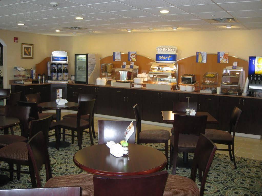 Holiday Inn Express Absecon-Atlantic City Area By Ihg Esterno foto